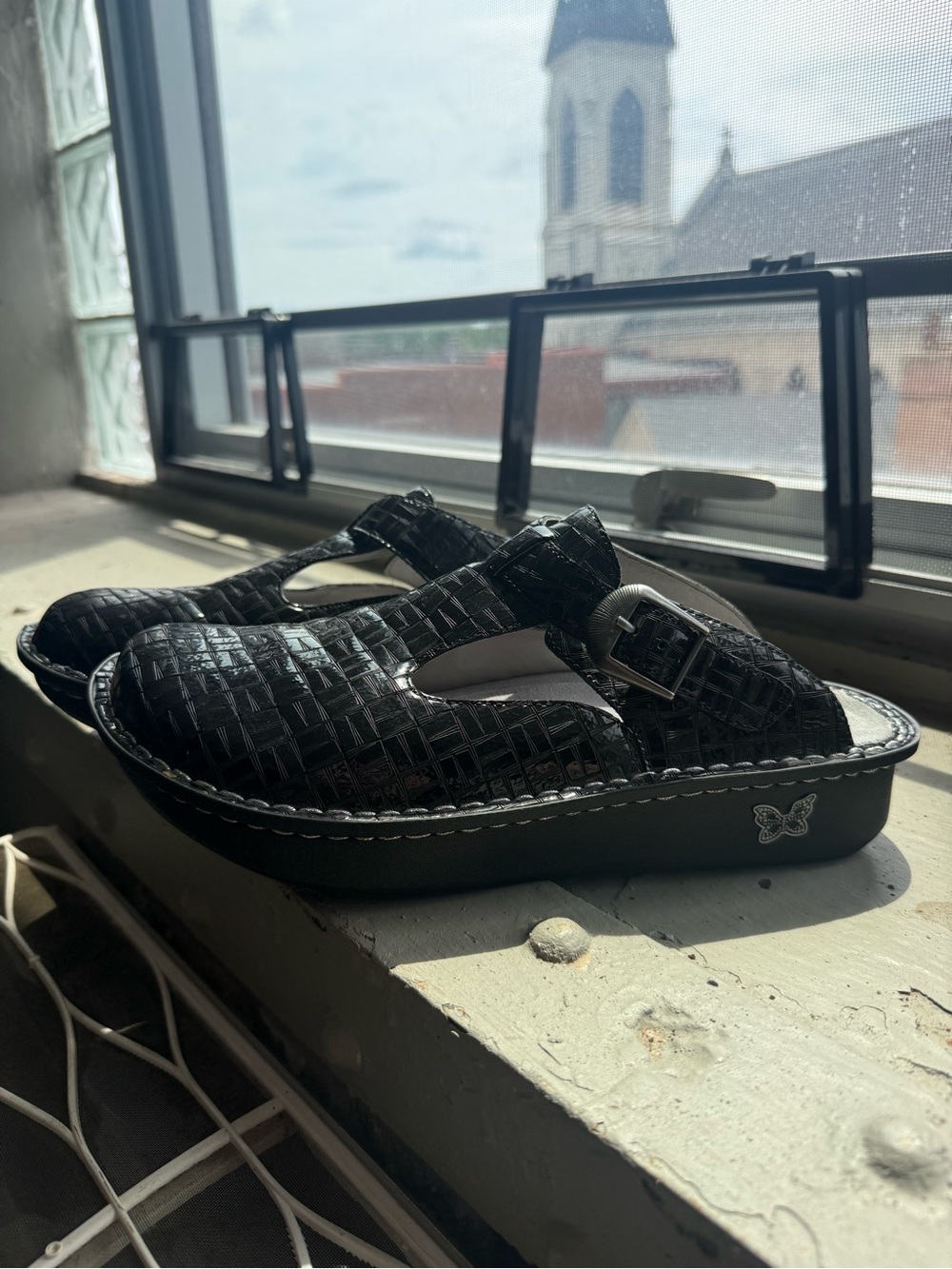 Alegria Black Patent Croc Embossed Mary Jane Comfort Clogs Shoes - Women’s 10.5